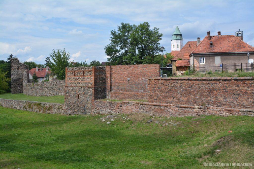 Kożuchów, mury obronne